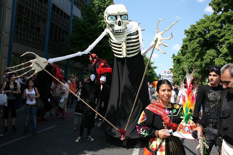 Echt street puppets (11).jpg